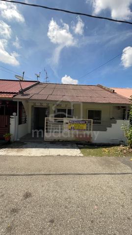 Kampung Lapan Single Story House for sale 1