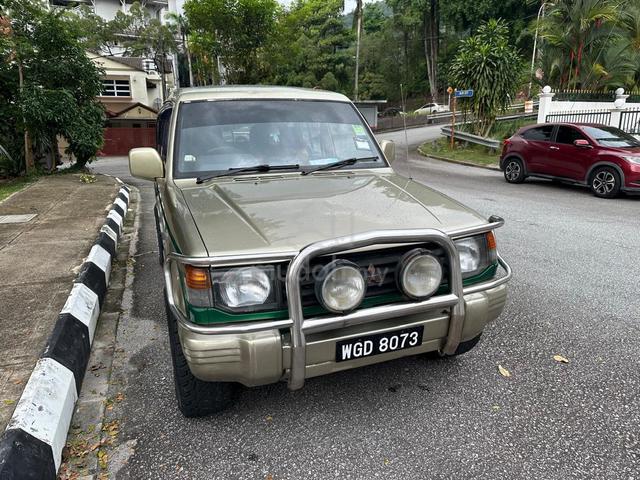 1997 Mitsubishi PAJERO 2.4 (M) - 1