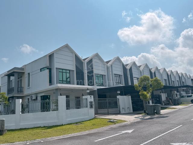 Taman Bistari Perdana Double Storey Terrace House 4bed Masai Johor 1