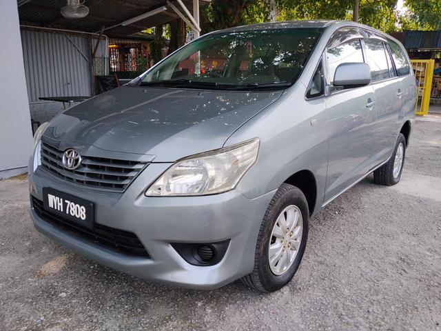 2013 Toyota INNOVA 2.0 E (A) - 3