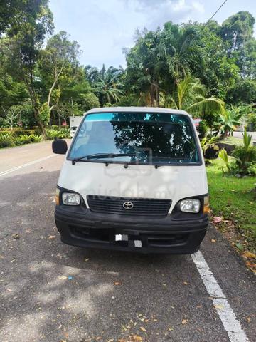 2002 Toyota HIACE 2.4 LH112R (M) - 2