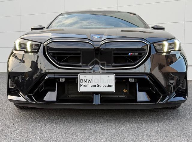 2025 BMW M5 4.4L V8 Biturbo JAPAN - 1