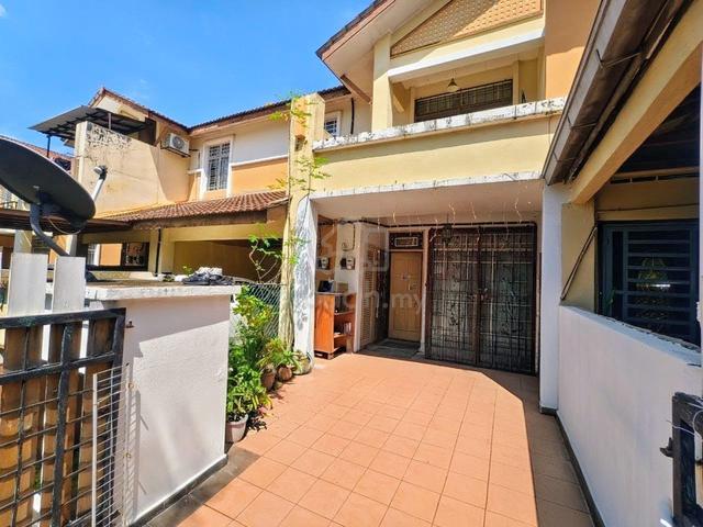 Rumah Luas 22x70 Ground Floor Saujana Utama 1