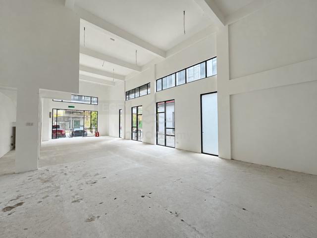 High Ceiling 24x60 Bukit Raja Klang 3 Avenue Ground Floor Endlot Shop 1