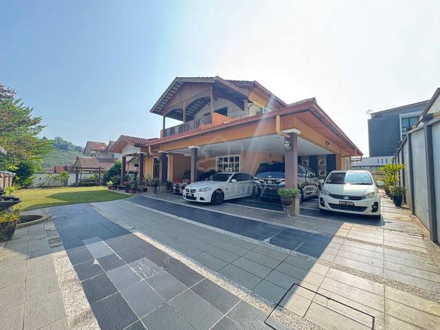 NEGOTIABLE🔥 1.5 Storey Bungalow Perdana Heights U10 Jalan Pulau Angsa 1