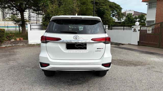 2017 Toyota FORTUNER 2.7 SRZ 4X4 2TR-FE (A) - 4
