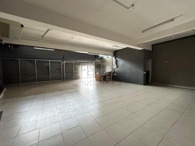 Taman Pekan Baru 4 Storey Shoplot For Rent 1