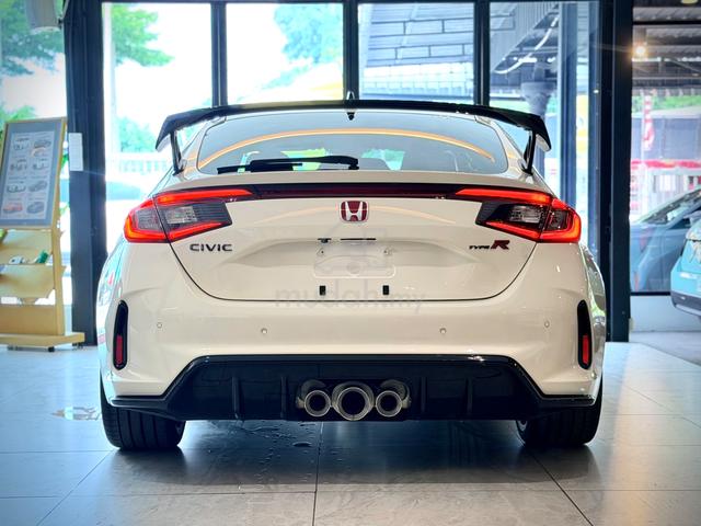 UNREG 2024 Honda CIVIC TYPE R FL5 Grade 6A Low Mil - 4
