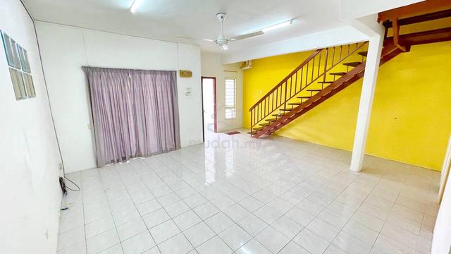 BUMI LOT 2 Storey Terrace House Bandar Sri Putra FULL LOAN 1