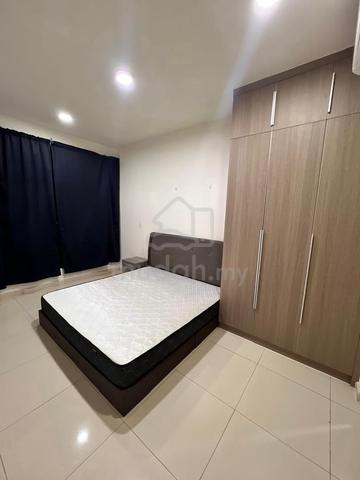 The M @ Medini Macrolink 1