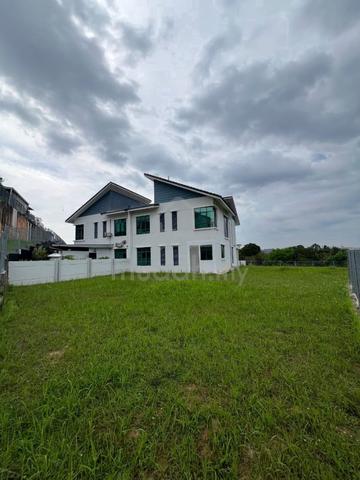7125sqf Corner lot Semi D Lavender facing Tasik Antara Gapi 1