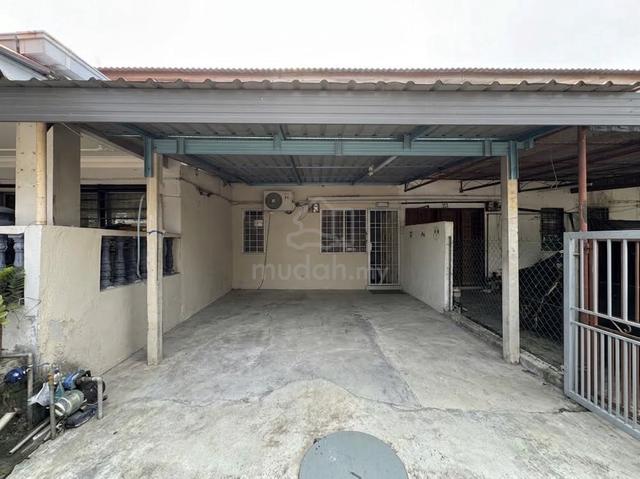 2-Storey Terrace House Taman Bukit Kemuning Seksyen 32, Shah Alam 1