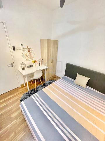 Female Middle Room for rent in Sentul Point Suite include utilities 1