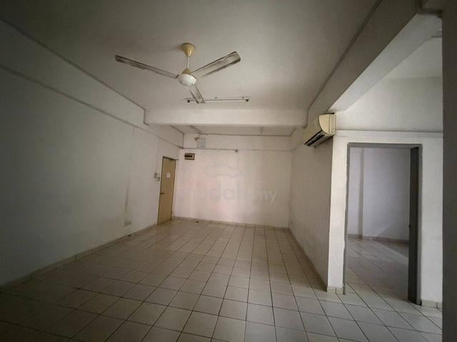 Taman Suria Shop Apartment 1