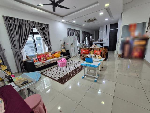 Opal Taman Mutiara Mas Double Storey Cluster Renovation House For Sale 1