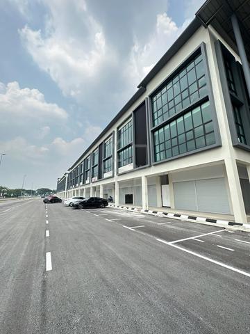 New Pine Square Shoplot facing main road For rent 1