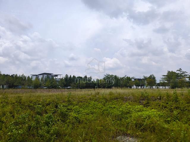 Freehold Bungalow Flat Land@Setia Alam (Foreigner can purchase) 1