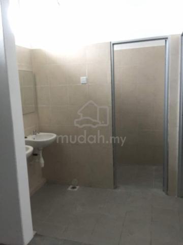 2 Storey Corner Unit Light Industrial For Rent 1