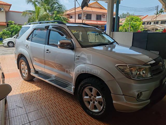 2009 Toyota FORTUNER 2.5 G TRD SPORTIVO - 1