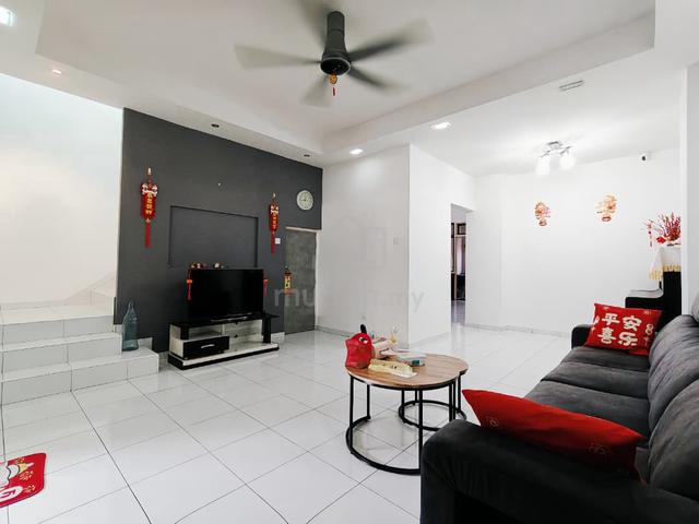 Bukit Indah 1.5 Storey House Jalan Indah 9 Full Renovated Unblock Tuas 1