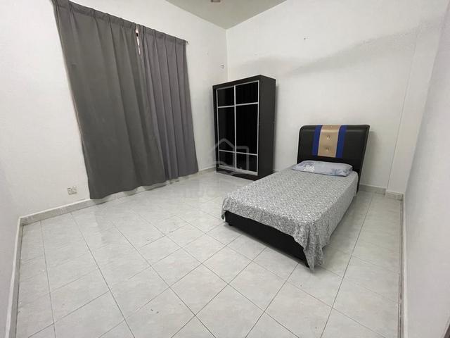 Bilik Sewa Enstek/Labu/Sepang/Nilai 1