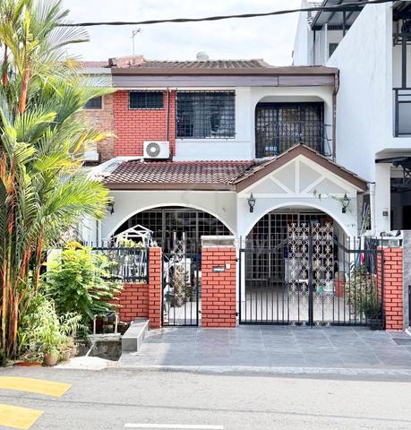 1760sqft 6BILIK Double Storey Taman Permata Near Melawati Mall 1