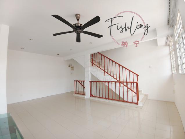 Newly Painted Upper Unit Townhouse@Titi Panjang Near Bkt Minyak 1
