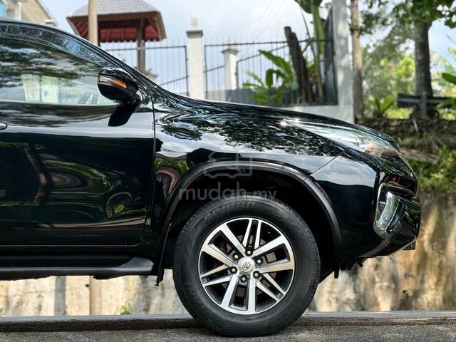 Toyota FORTUNER 2.7 SRZ/F.S.R BY TOYOTA/360/P.BOOT - 3