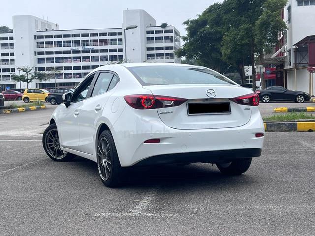 2017 Mazda 3 2.0 SEDAN HIGH SKYACTIV (CKD) F*LOAN - 2