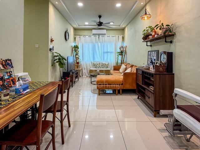 1 Razak Mansion 1