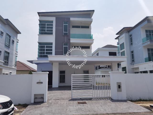 Batu Kawan Deduan Bungalow For Sale 1