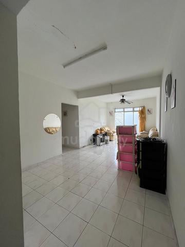 Putri Ria Apartment 1