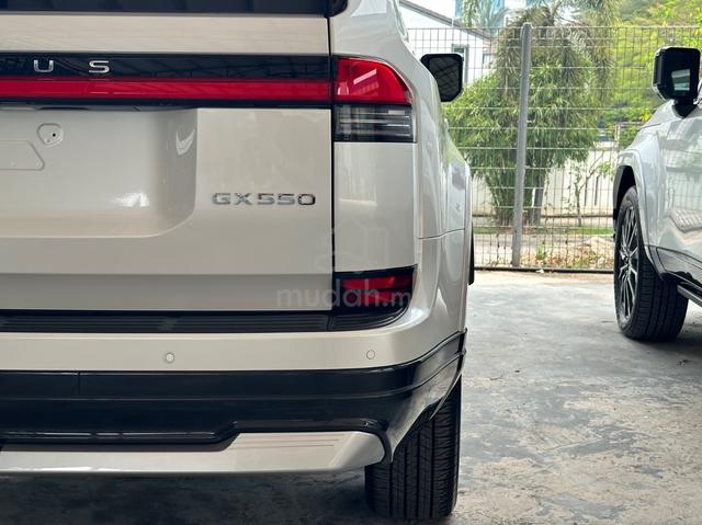 GRADE 5A Unreg 2025 Lexus Gx550 Version L  - 3