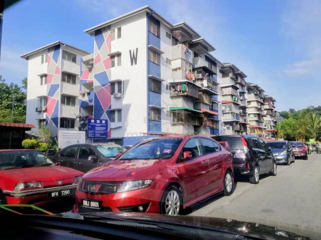 Taman Pinggiran Batu Caves Flat 1