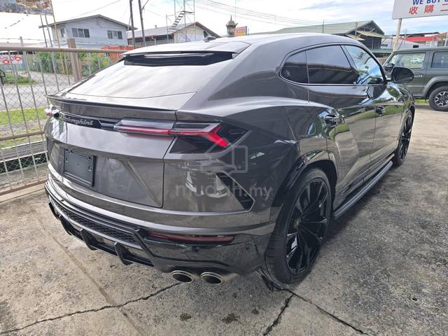 2021 Lamborghini Urus with Akrapovic Exhaust - 4
