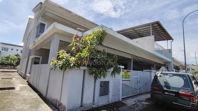 2 storey terrace 26x80 Taman Sri Gading Mantin Facing Open | END LOT 1
