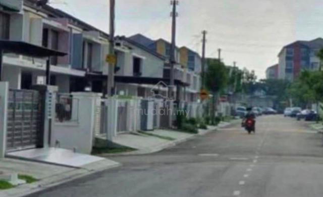 Ulu Tiram Bandar Tiram Jalan Tiram Double Storey Terrace House 1