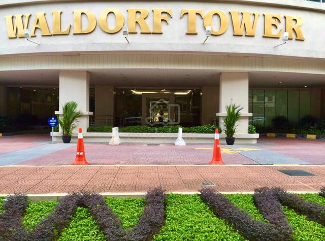 Waldorf Tower 1
