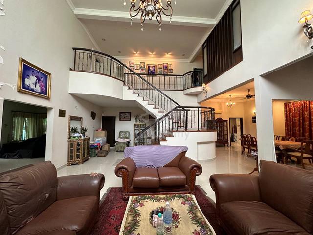 Renovated Luxury Freehold 2 Storey Bungalow House USJ 17, Subang Jaya 1