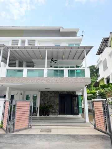 (REDUCED) Freehold 3-Storey Semi-D Near Bukit Jambul Penang Golf Club✨ 1