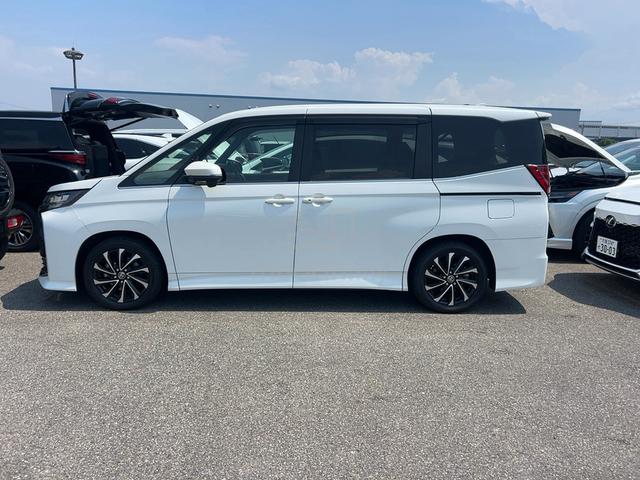 (BEST DEAL) Toyota NOAH 2.0 S-Z (7 SEATER) 2022 - 5