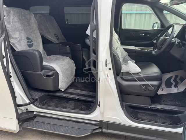 2024 Toyota VELLFIRE 2.4 Z PREMIER BLACK INTERIOR - 5