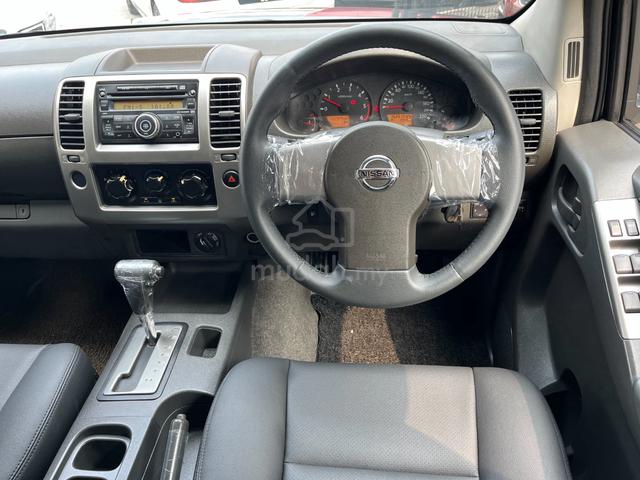 Nissan NAVARA 2.5 CALIBRE (A) 4x4 Diesel Turbo - 5