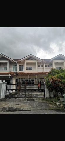 Tmn Riveria opposite La promenade mall long car porch rental 1200 only 1