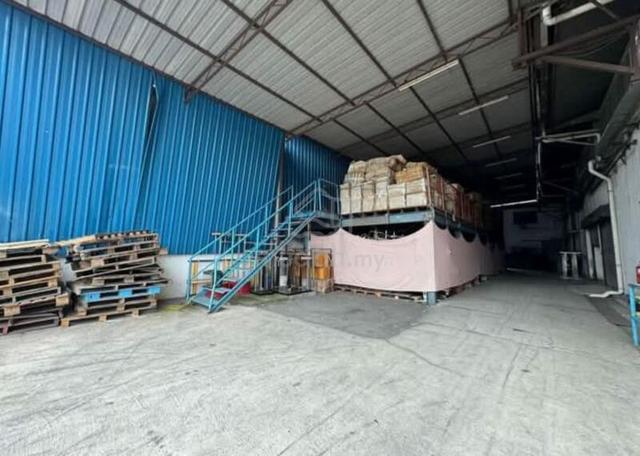 Taman Kepong 3 Storey Detached Warehouse Factory For Sale & Rent 1