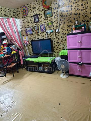 Kota Masai 2 storey house Pasir Gudang 3 room Jln Nenas Full Loan 330 1