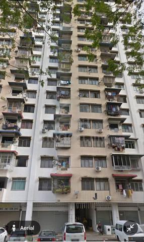 Master Bedroom for Rent - Taman Bukit Jambul, Penang 1