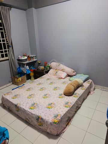 Room for rent 1