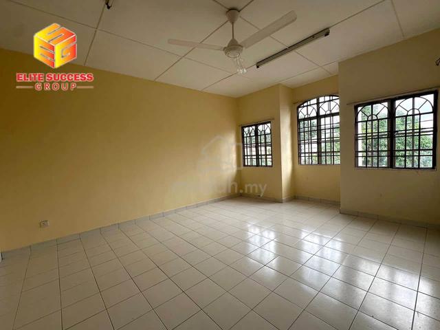 Super Below Market 20x75 Bandar Puteri Klang Double Storey House SALE 1
