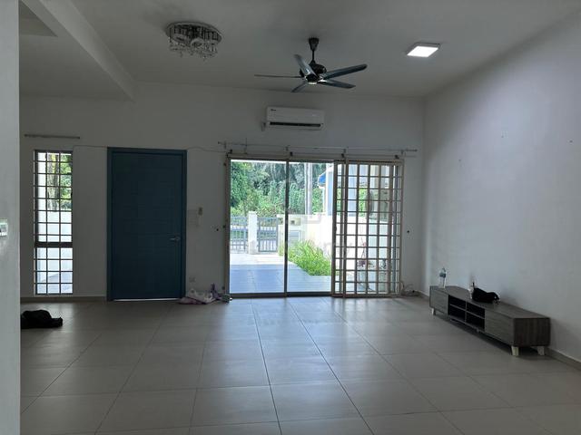 Sabah Sandakan Partially Furnished Semi-Detached House For Rent 1